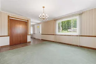 129 Dwellington Dr, Middlesex Township, PA 16059 - Photo 10