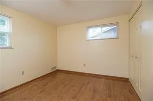 5707 Broad St, South Park, PA 15129 - Photo 14
