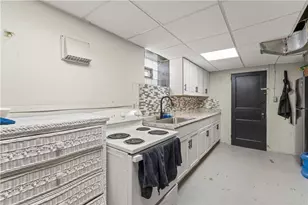 123 Arla Dr, Scott Township, PA 15220 - Photo 28