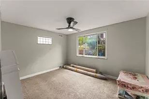 123 Arla Dr, Scott Township, PA 15220 - Photo 18