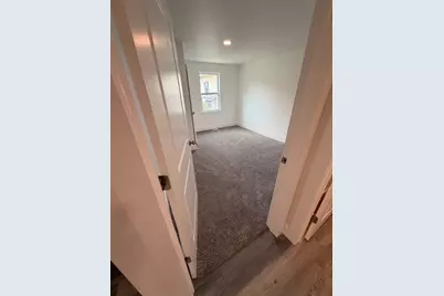 31 E Hallam Ave, Washington, PA 15301 - Photo 26