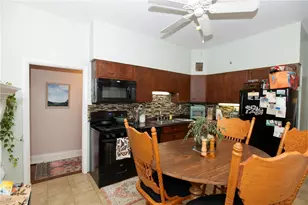 411 Hampton Ave, Pittsburgh, PA 15221 - Photo 8