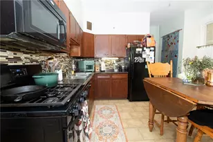 411 Hampton Ave, Pittsburgh, PA 15221 - Photo 6