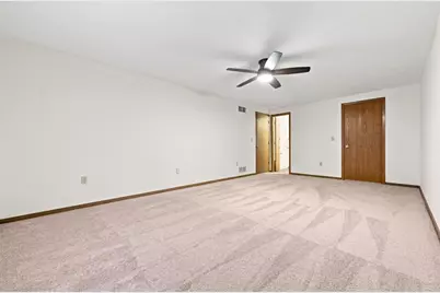 2850 Edgecliff Road #35, Lower Burrell, PA 15068 - Photo 14
