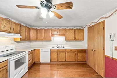 2850 Edgecliff Road #35, Lower Burrell, PA 15068 - Photo 6