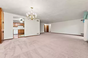 2850 Edgecliff Rd, Lower Burrell, PA 15068 - Photo 12