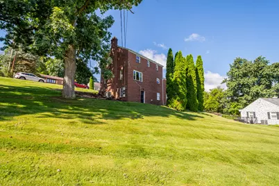 225 Cambridge Road, Bethel Park, PA 15102 - Photo 28