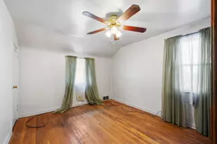225 Cambridge Rd, Bethel Park, PA 15102 - Photo 16