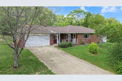 127 Blue Jay Way, Center Township, PA 15061 - Photo 2
