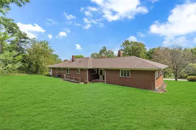 127 Blue Jay Way, Center Township, PA 15061 - Photo 32