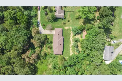 127 Blue Jay Way, Center Township, PA 15061 - Photo 6