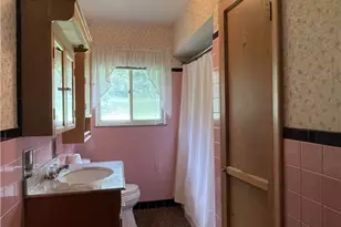 127 Blue Jay Way, Center Township, PA 15061 - Photo 18