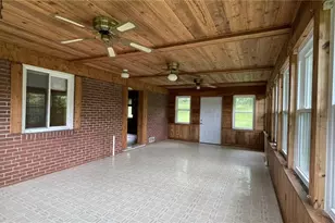 127 Blue Jay Way, Center Township, PA 15061 - Photo 12