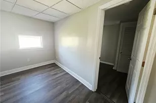 147 Lea St, Munhall, PA 15120 - Photo 32