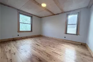 118 W Adams Ave, Vandergrift, PA 15690 - Photo 16