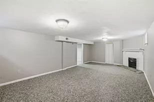 1918 Shaler Dr, Pittsburgh, PA 15116 - Photo 18