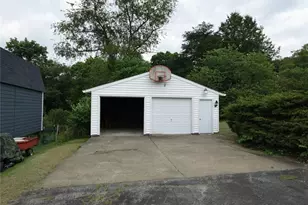 2870 Patterson Dr, Hopewell Township, PA 15001 - Photo 10
