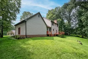 142 Gristmill Ln, Jackson Township, PA 16063 - Photo 2