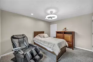 3034 Amy Dr, South Park, PA 15129 - Photo 18