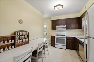 417 Delaware Ave, North Versailles, PA 15137 - Photo 12