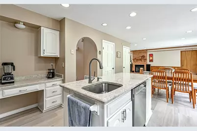 4847 Shamrogue Ct, Hampton, PA 15101 - Photo 8