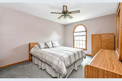 4847 Shamrogue Ct, Hampton, PA 15101 - Photo 16