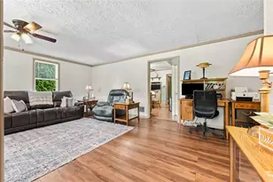 286 Big Knob Rd, New Sewickley Township, PA 15074 - Photo 6