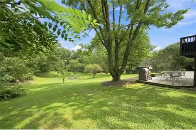 11 Reichold Rd, Pittsburgh, PA 15090 - Photo 2