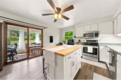 11 Reichold Rd, Pittsburgh, PA 15090 - Photo 10