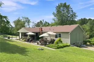 142 Willow Rd, Hopewell, PA 15312 - Photo 2