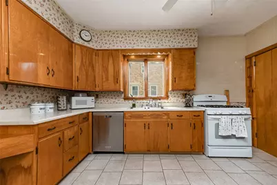 516 Stewart Ave, Grove City Boro, PA 16127 - Photo 14