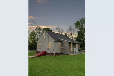 802 8th St, Jefferson/Mather, PA 15346 - Photo 2