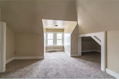 637 E 9th Ave, Tarentum, PA 15084 - Photo 6