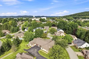 136 Cambridge Dr, Springdale Township, PA 15049 - Photo 44
