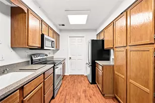 136 Cambridge Dr, Springdale Township, PA 15049 - Photo 6