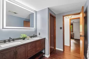 10095 Oakridge Dr, Pittsburgh, PA 15090 - Photo 30