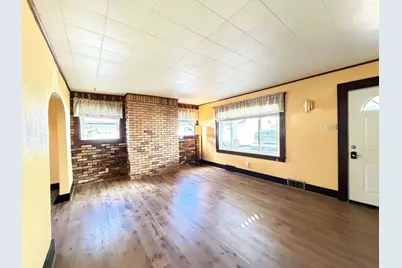 818 Cleveland Avenue, Brackenridge, PA 15014 - Photo 6