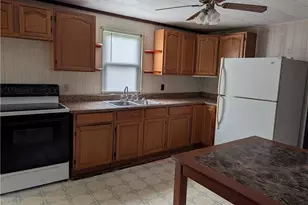 23 Jamison St, South Union Township, PA 15401 - Photo 4