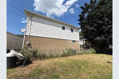 818 Lamont St, Stowe Township, PA 15136 - Photo 36