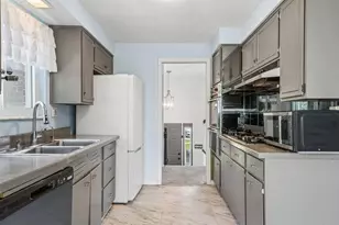 44 Chris Ct, Pittsburgh, PA 15239 - Photo 16