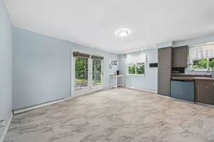 44 Chris Ct, Pittsburgh, PA 15239 - Photo 10