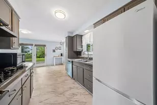 44 Chris Ct, Pittsburgh, PA 15239 - Photo 14