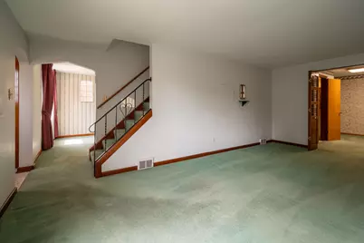 3936 Meadowbrook, Pittsburgh, PA 15227 - Photo 4