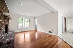 822 Venetia Rd, Peters Township, PA 15367 - Photo 6