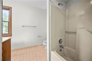 822 Venetia Rd, Peters Township, PA 15367 - Photo 20