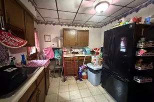 2014 Wayne St, Pittsburgh, PA 15218 - Photo 8