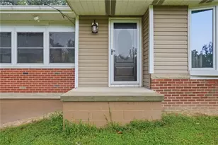 130 McGuire St, Daugherty Township, PA 15066 - Photo 6