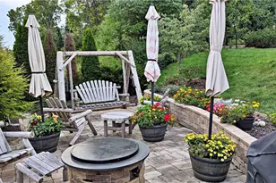 304 Ranchero Dr, Moon/Crescent Twp, PA 15108 - Photo 2