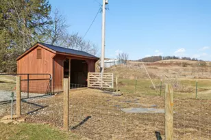 1764 Craft Creek Rd, Morris Township, PA 15329 - Photo 32