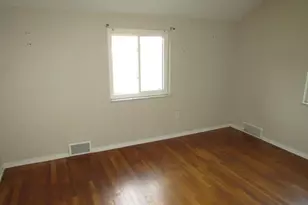 3020 Hebron Dr, Pittsburgh, PA 15235 - Photo 10